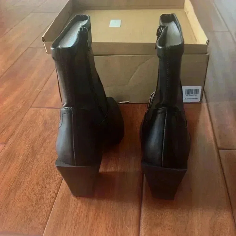 Steve Madden Faux leather black Alecia Western Boots Size 8.5